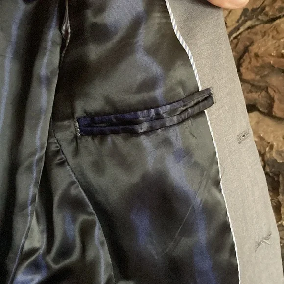 Formal Izod suit - Picture 6 of 8